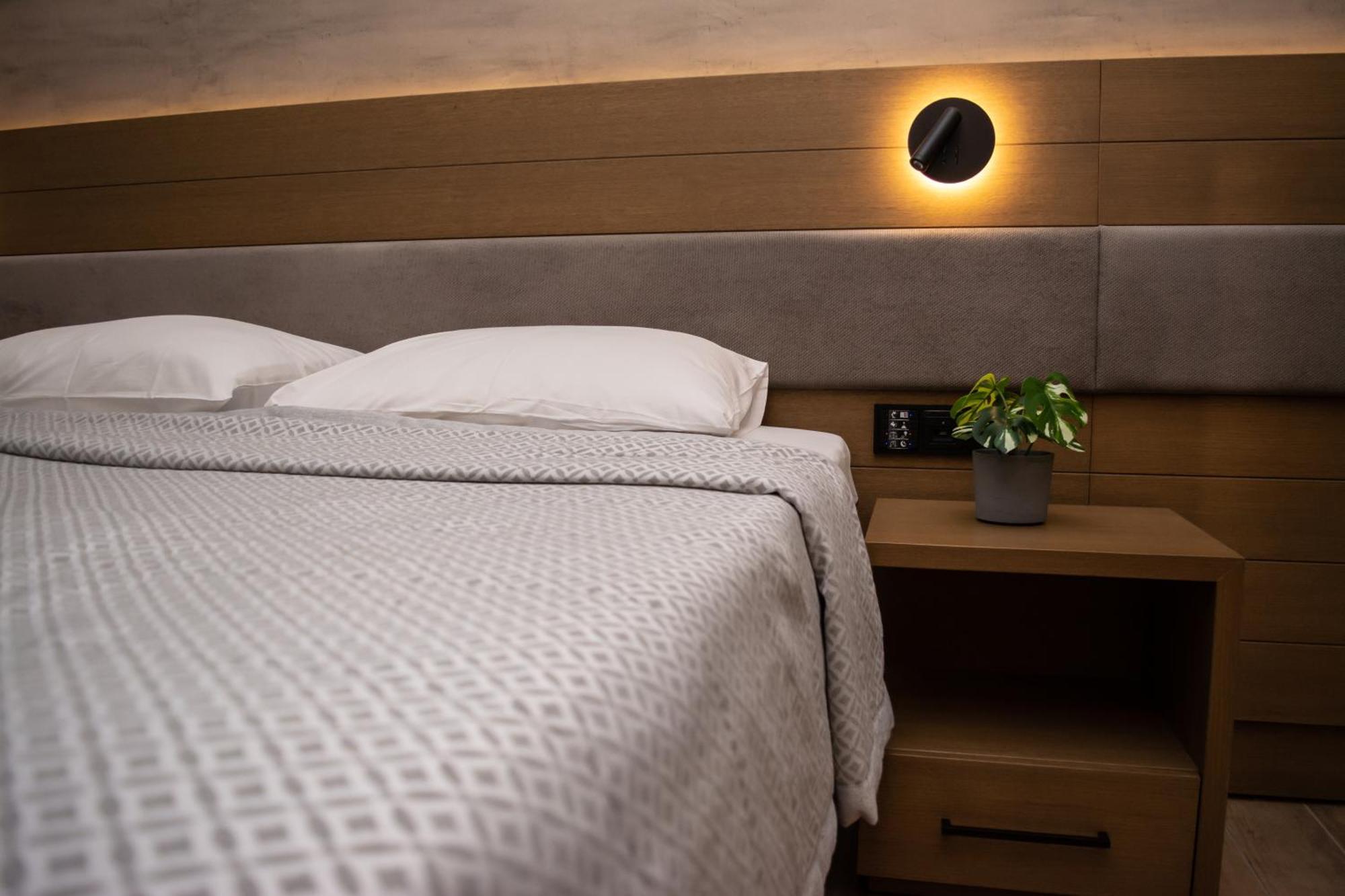 Hotel Golden Sun Néa Meságkala 외부 사진